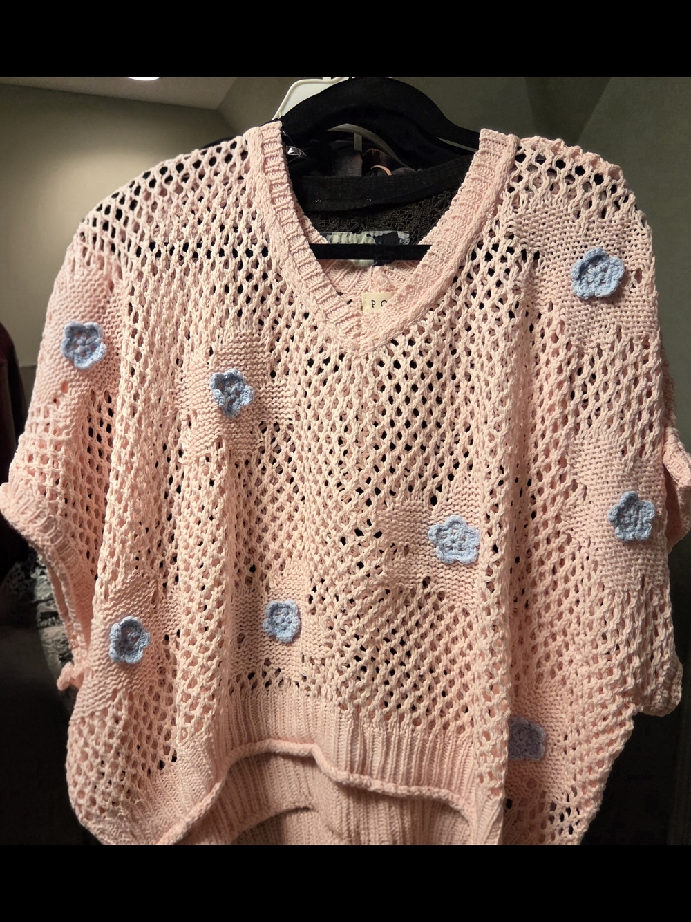 POL Women's Pink Open-Weave V-Neck Sweater with Light Blue Floral Details
